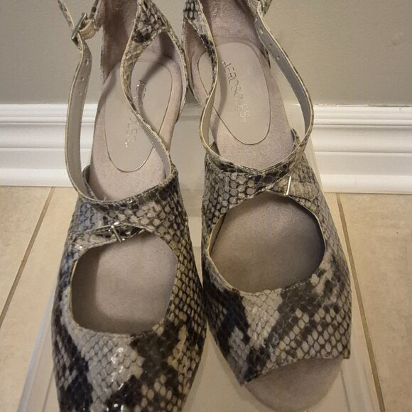Snakeskin sandals - Picture 1 of 4